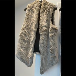 Faux fur asymmetrical Tart vest
